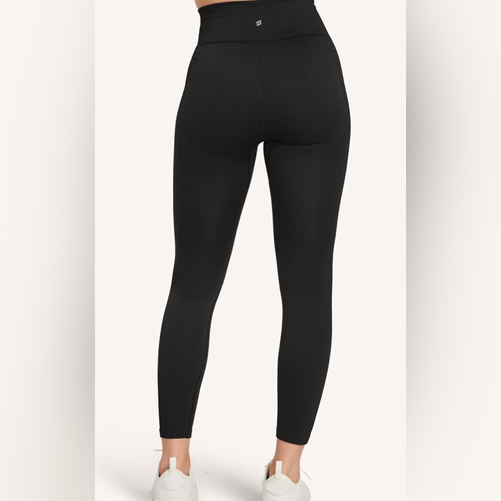 NWT Peloton Seamless High Rise Leggings in BlacK. XS/S - Picture 3 of 6